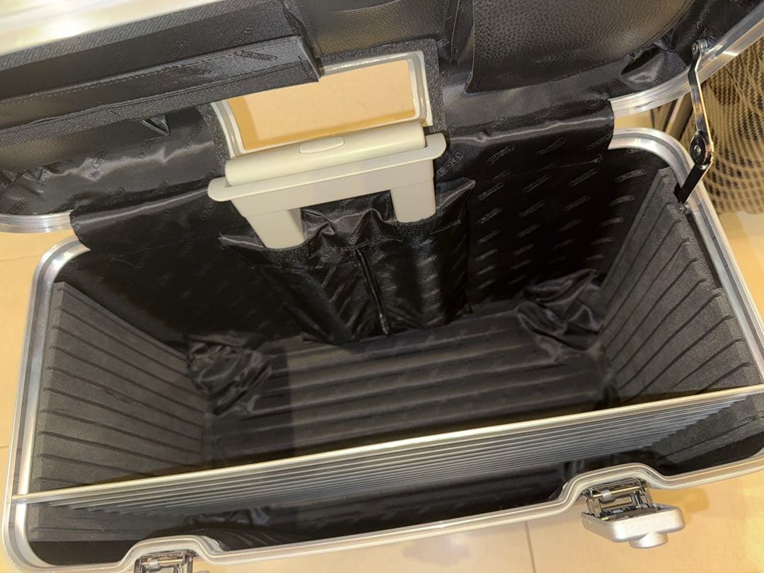 希少【RIMOWA】リモワ トパーズ パイロット4輪 TSAロック付き