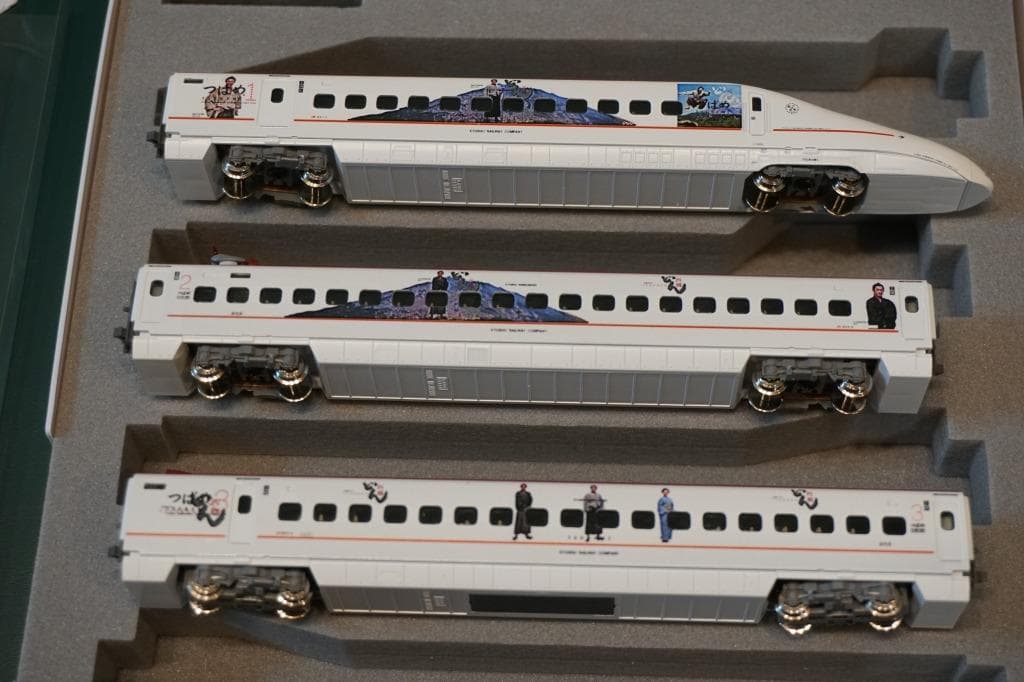 KATO 九州新幹線 800系1000番台 「西郷どん」仕様 6両セット