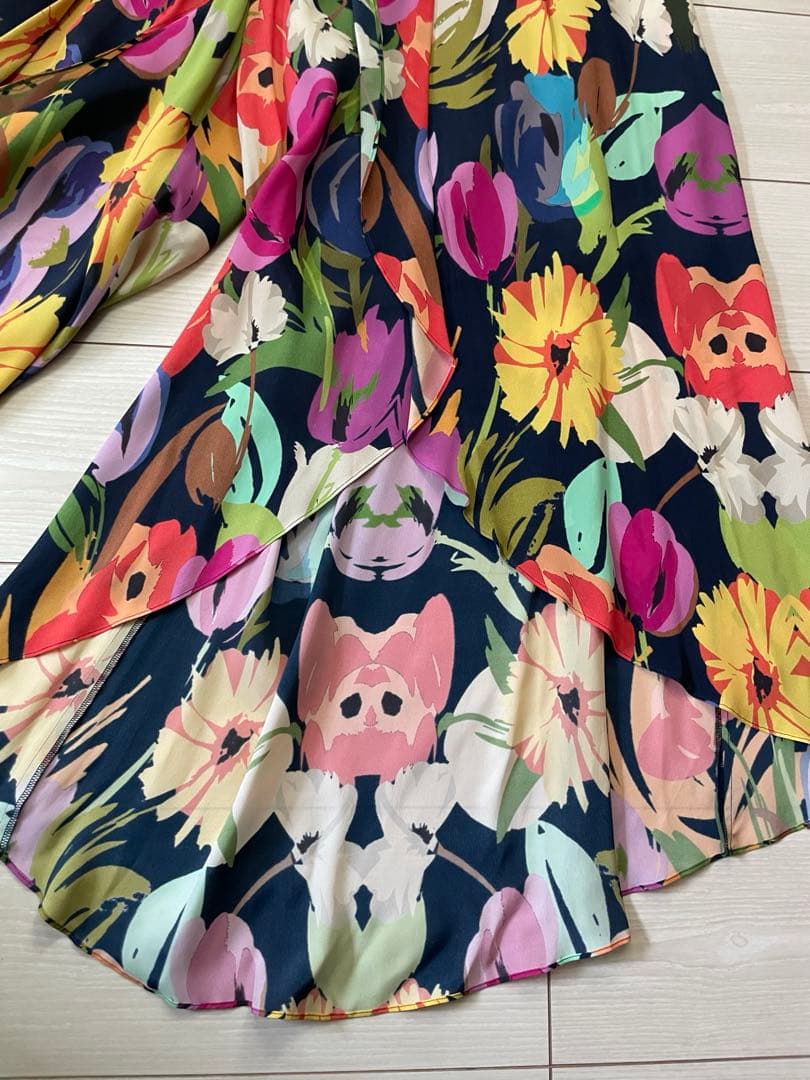 グレースコンチネンタル　フラワープリント ラップパンツ