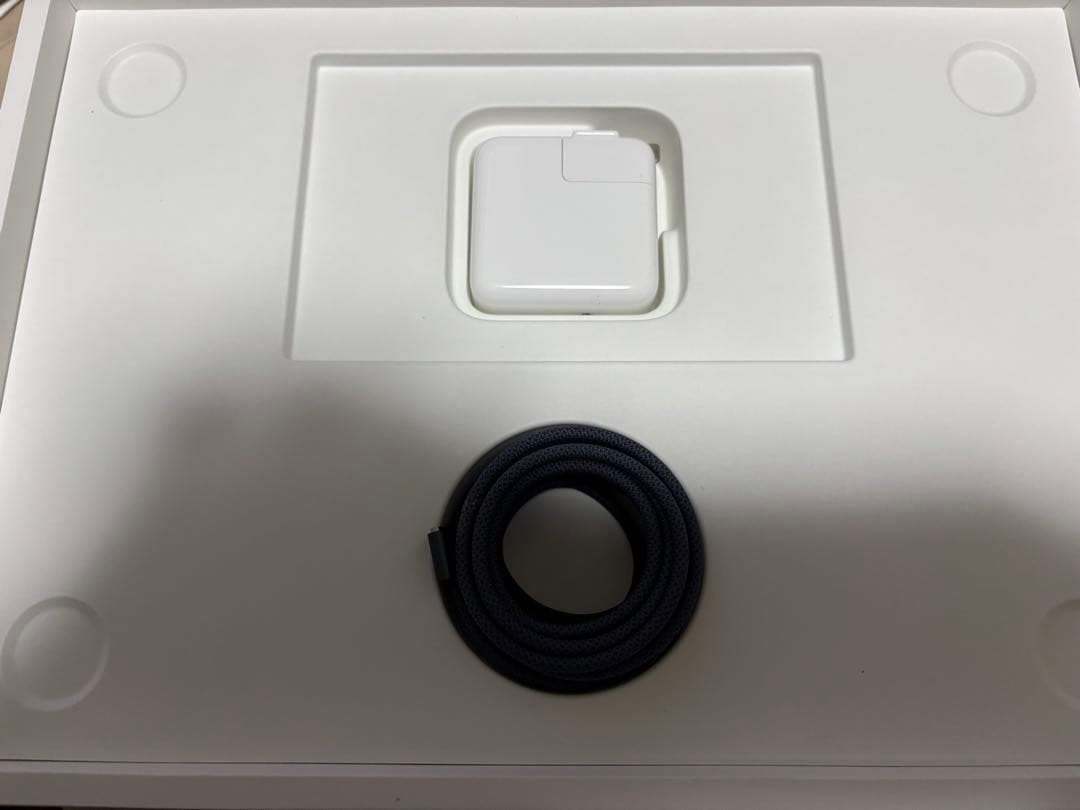 【明日まで値引‼️】Macbook Air M4 16GB 256GB 13インチ