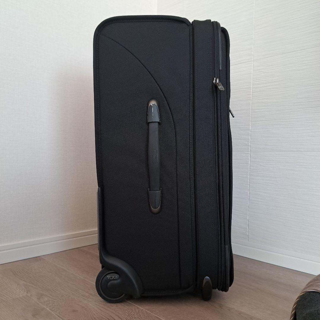 TUMI キャリーケース（スーツケース）22024D4