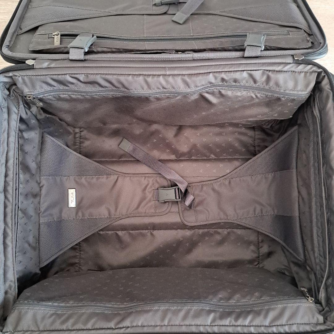TUMI キャリーケース（スーツケース）22024D4
