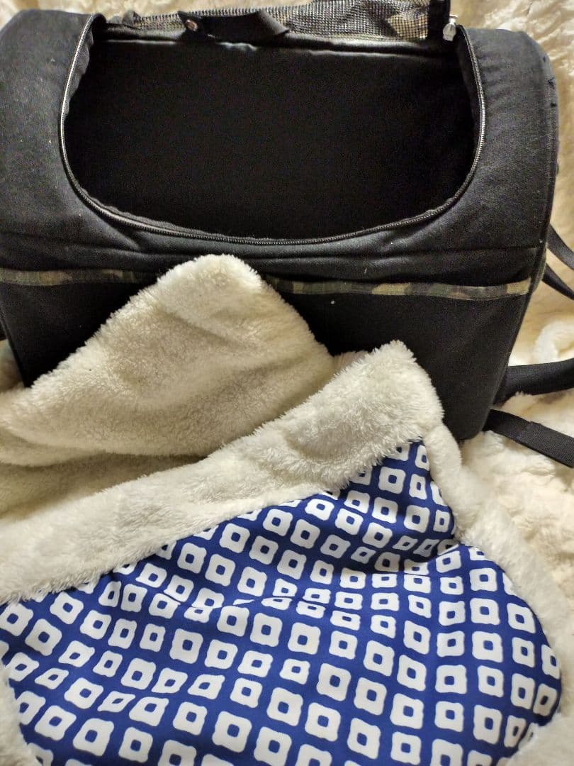 LIFE LIKE キャリーバッグ・スリング 中型犬用 即購入◎お値下げです