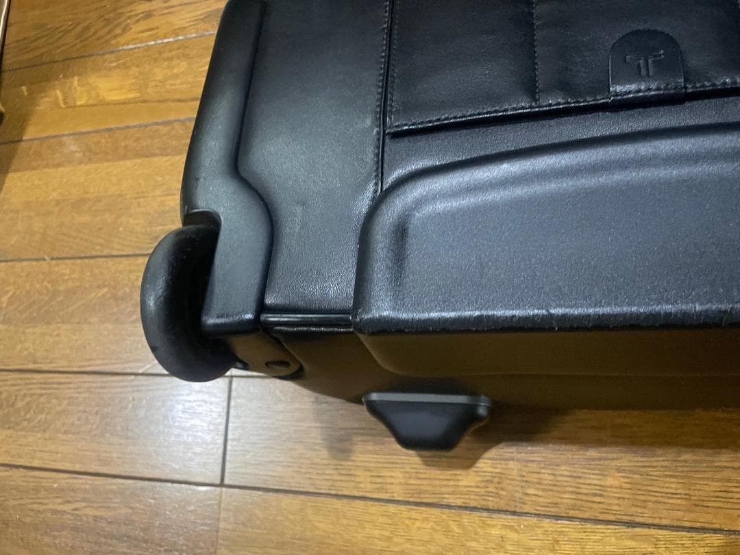 希少質感最高TUMIの良質の本革　TUMI ブラックレザー キャリーケース