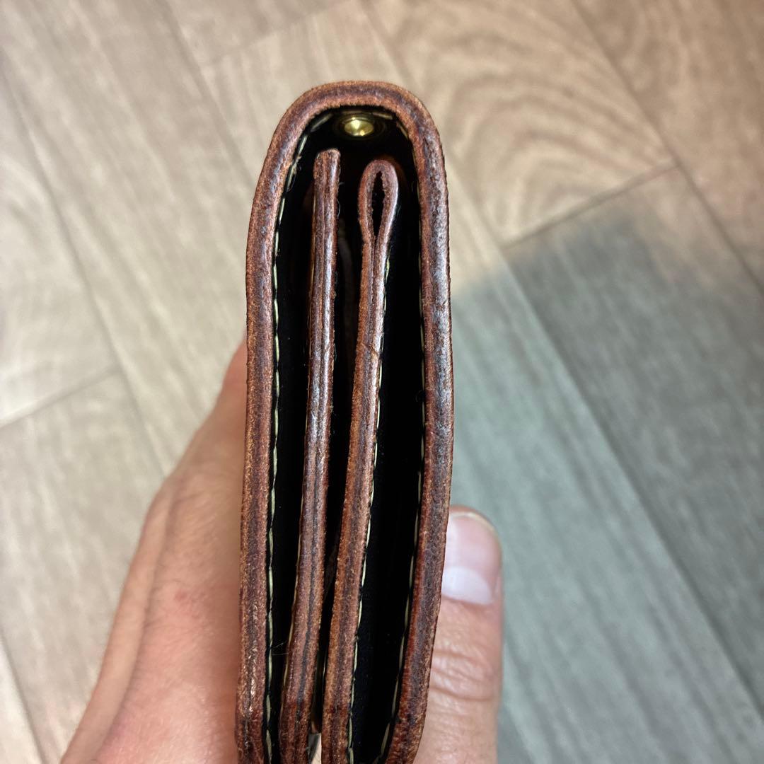 【週末セール】【茶芯ブラック】ミドルトラッカーウォレット真鍮　お札を折らずに収納