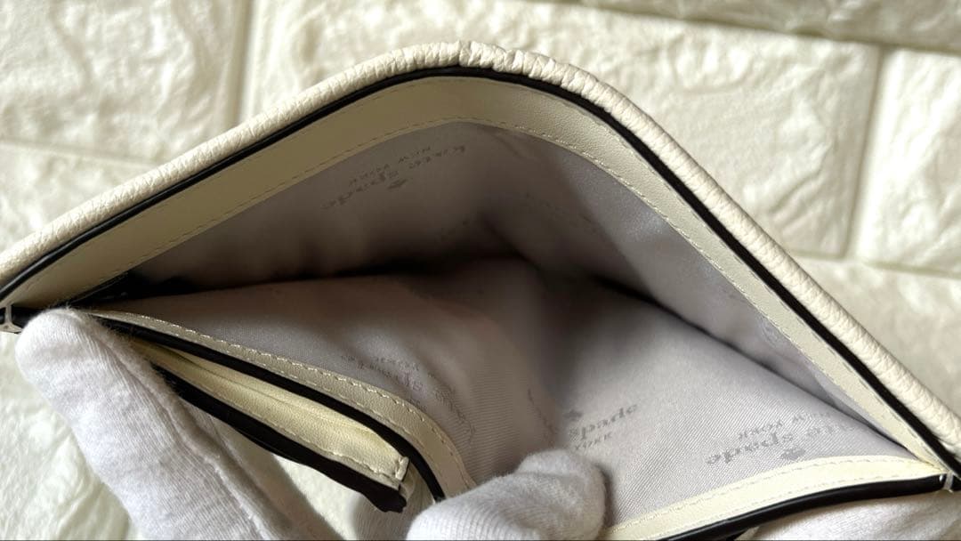 kate spade 2つ折り財布 フィービー 花柄　刺繍　ベージュ