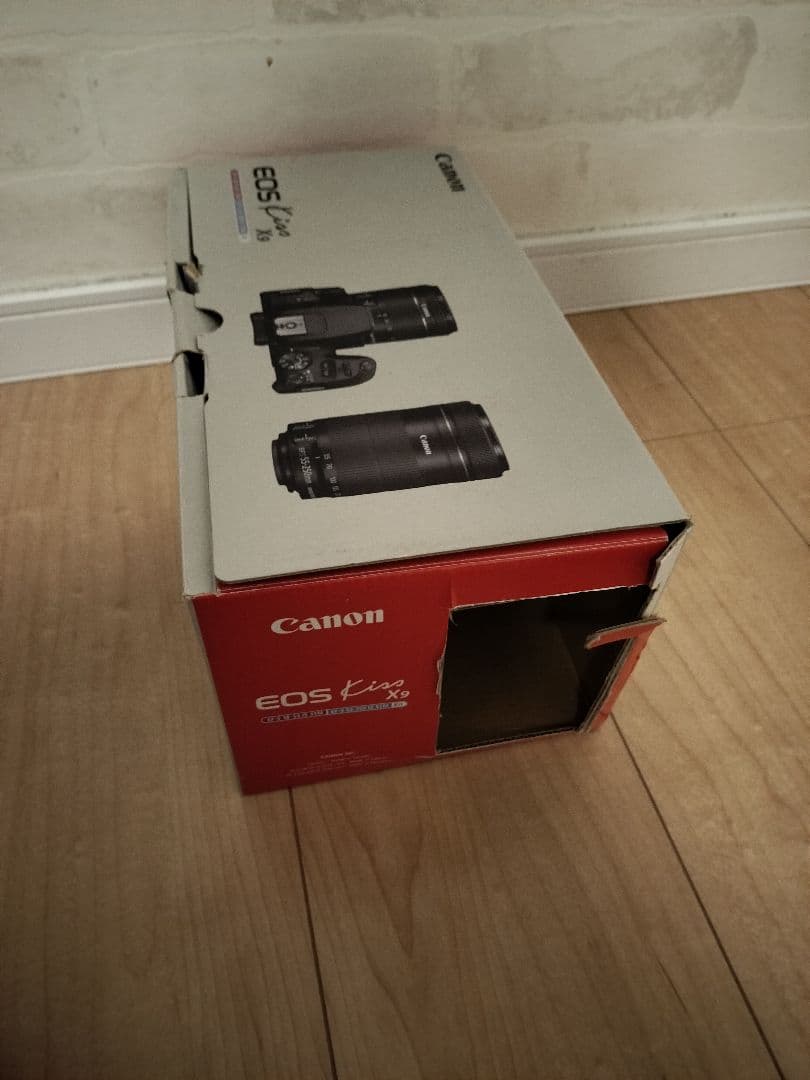 CanonEOSkissX9 ダブルズームレンズセット　デジタル一眼レフ