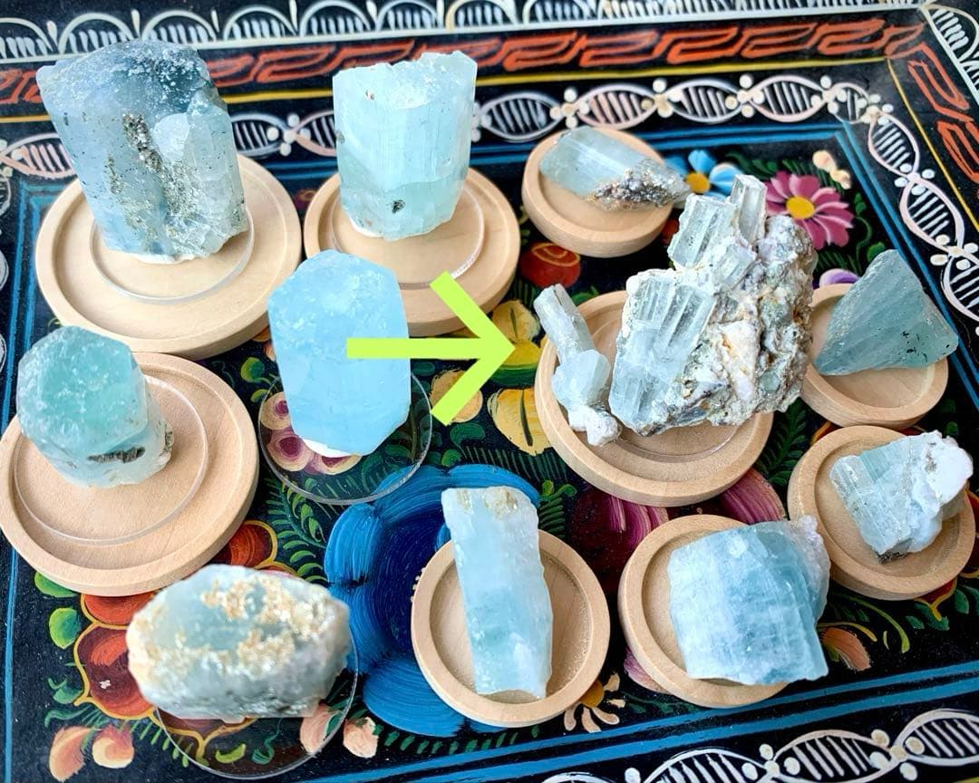 アフガニスタン産アクアマリン結晶1/鉱物標本