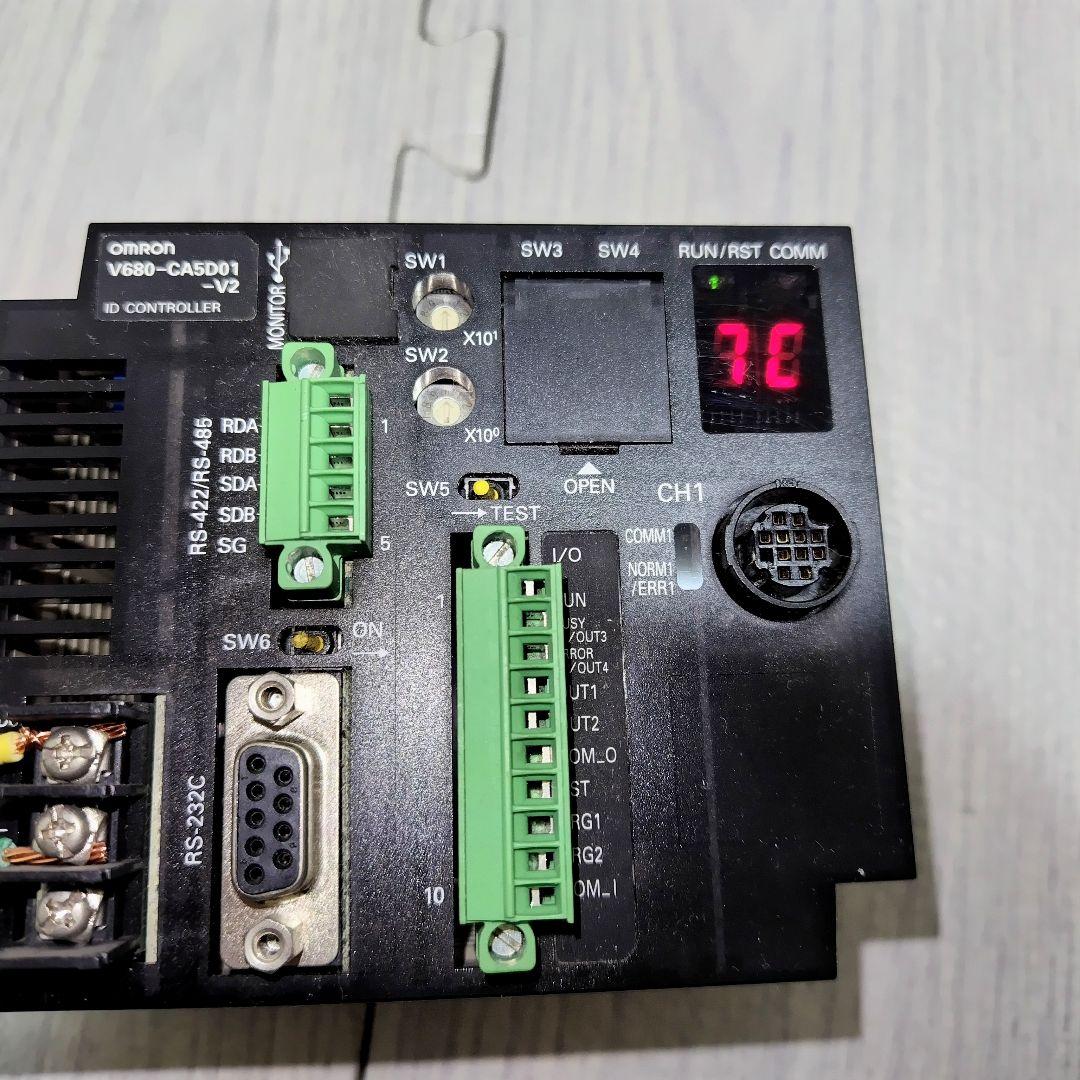 OMRON オムロン RFIDシステム V680-CA5D01-V2の2台