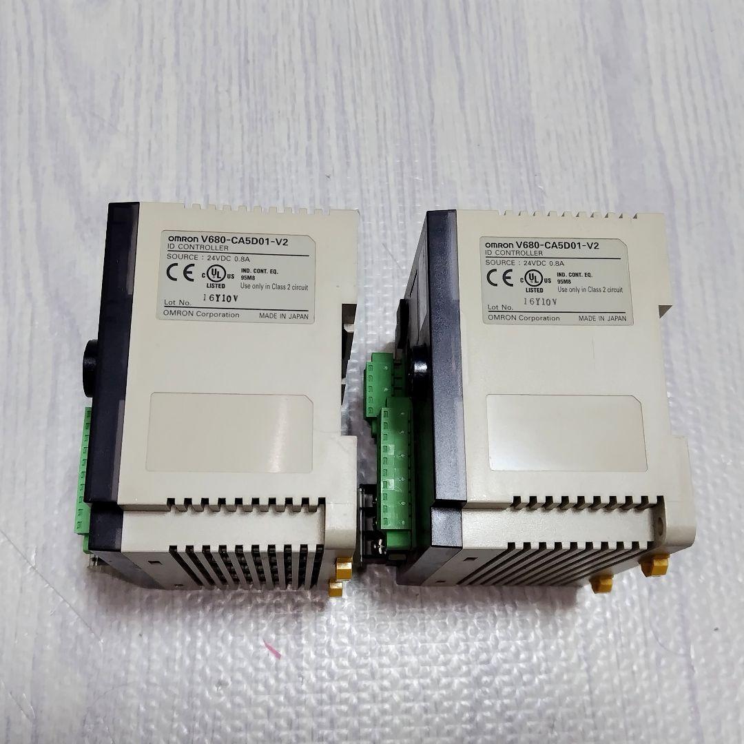 OMRON オムロン RFIDシステム V680-CA5D01-V2の2台