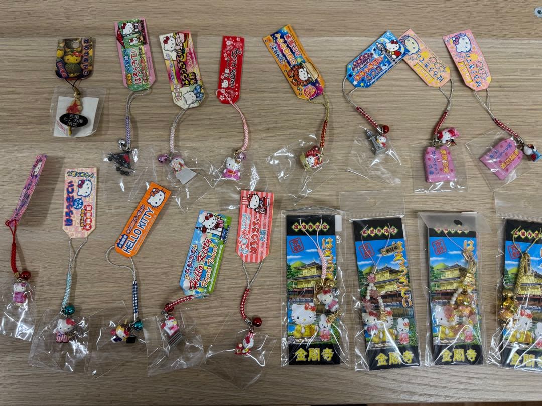 195個　ハローキティ ご当地　ストラップ