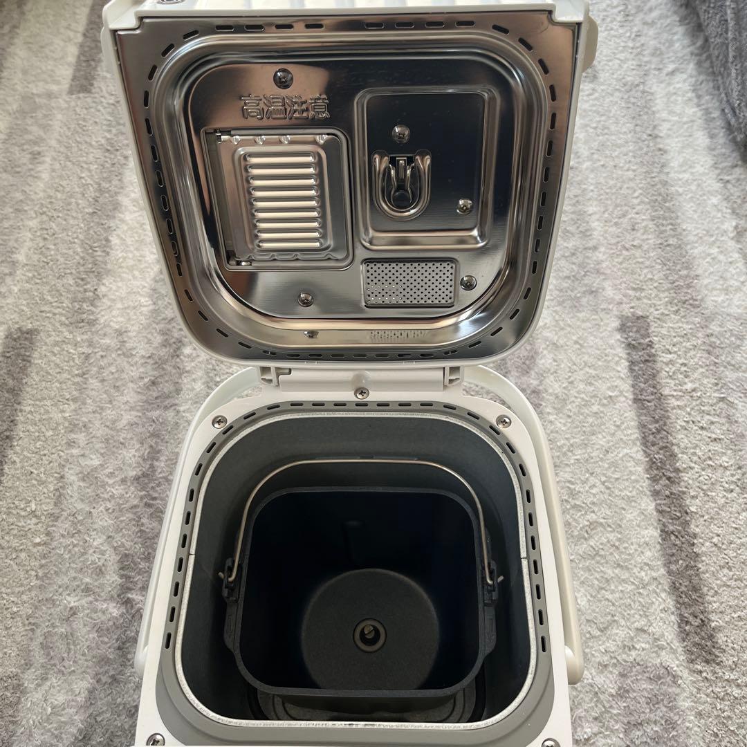 ササミ【Panasonic ホームベーカリー】美品✨ホワイト/SD-MT3