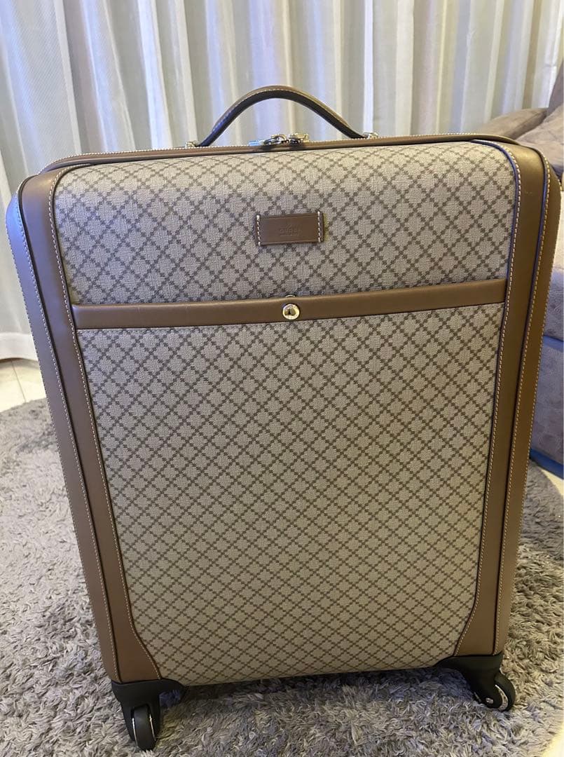 GUCCI ダイヤモンドパターン キャリーケース最大お値引き中！