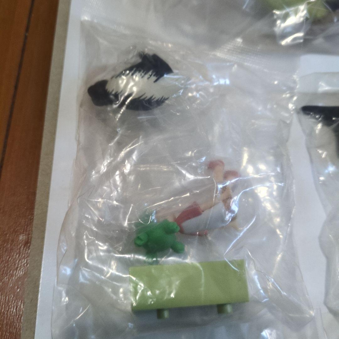 よつばと　しろとくろのどうぶつ　フィギュア　８点セット