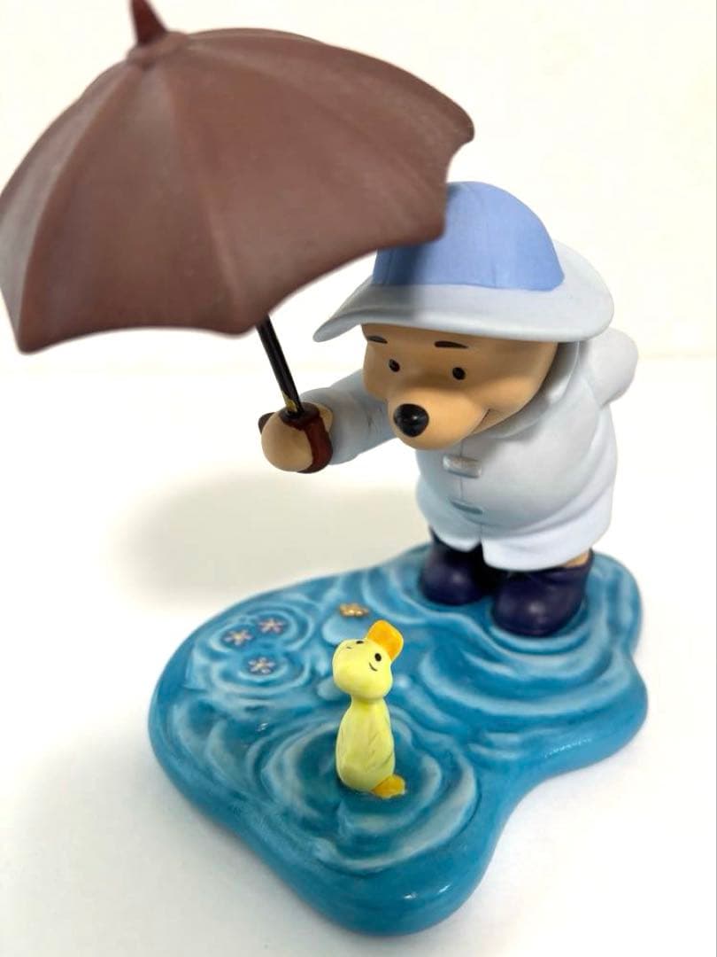 くまのプーさん　陶器フィギュア　傘　ディズニー　レア　プー　置物