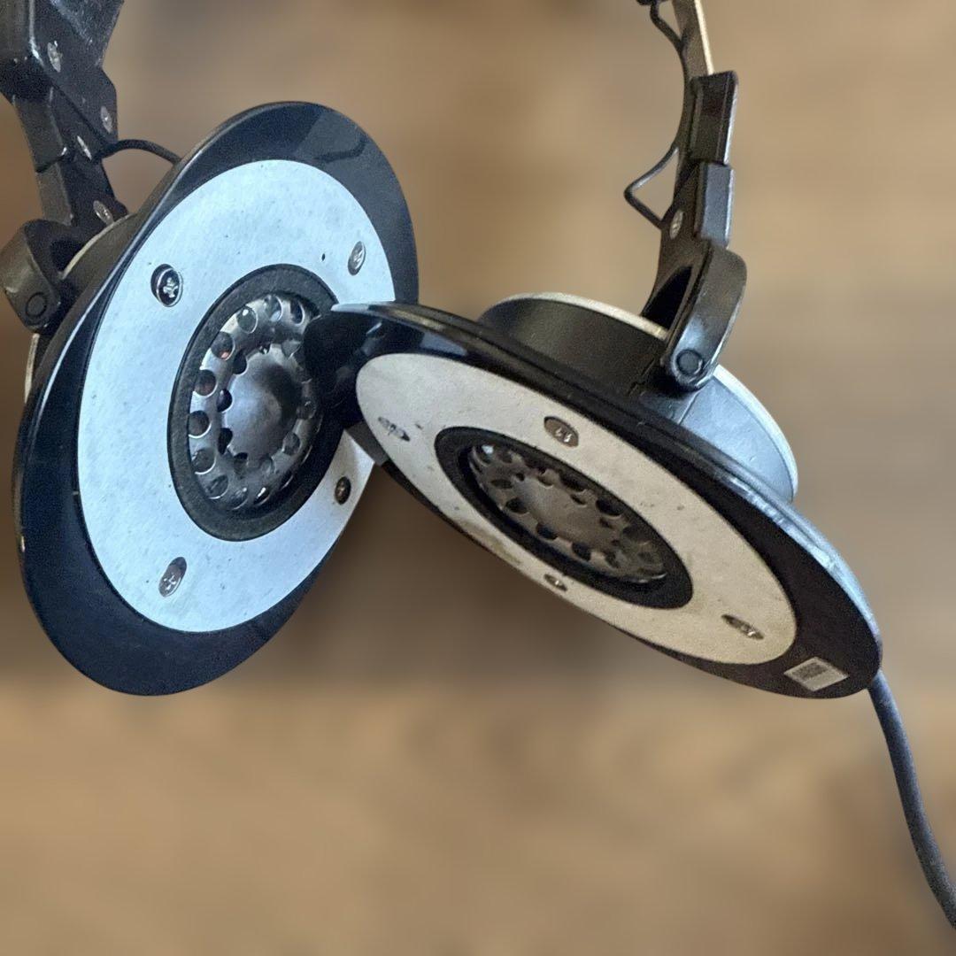 『新品イヤーパッド付き』SONY MDR-CD900ST 有線ヘッドホン　中古