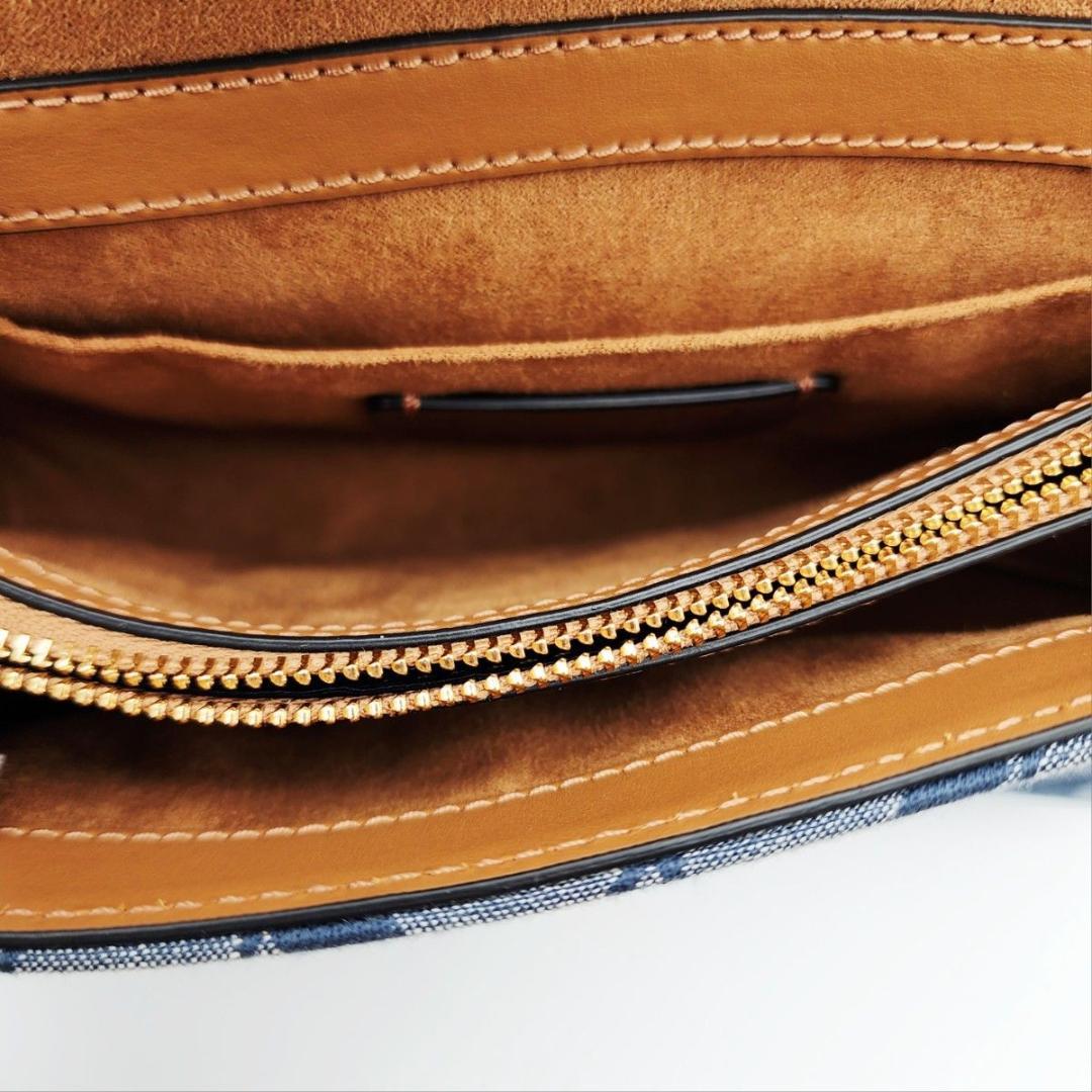 極美品 COACH コーチ クリオ トップ ハンドル シグネチャー C8513.