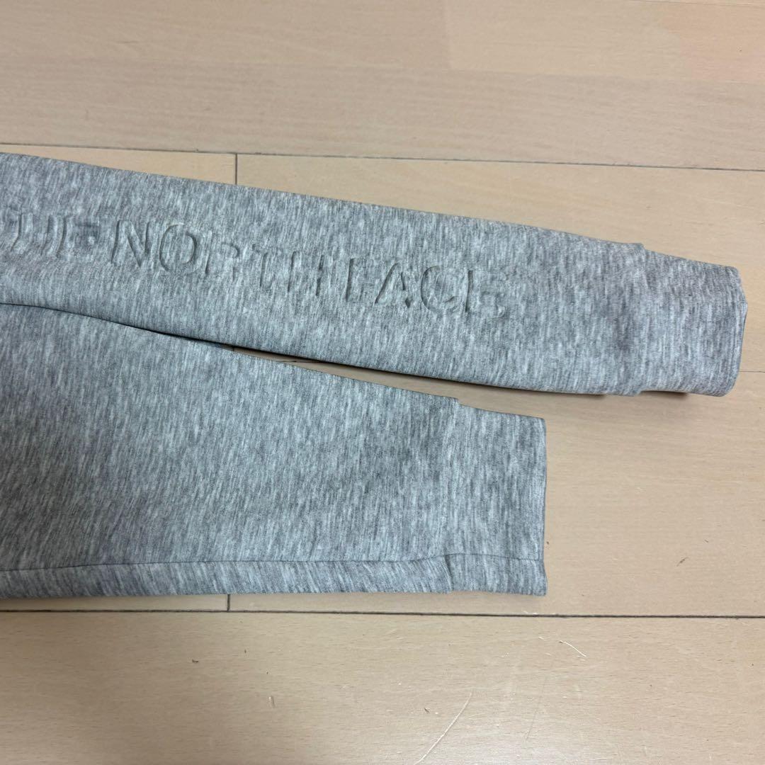 ダグ付き未使用品　ノースフェイス　160㎝　長袖トレーナー