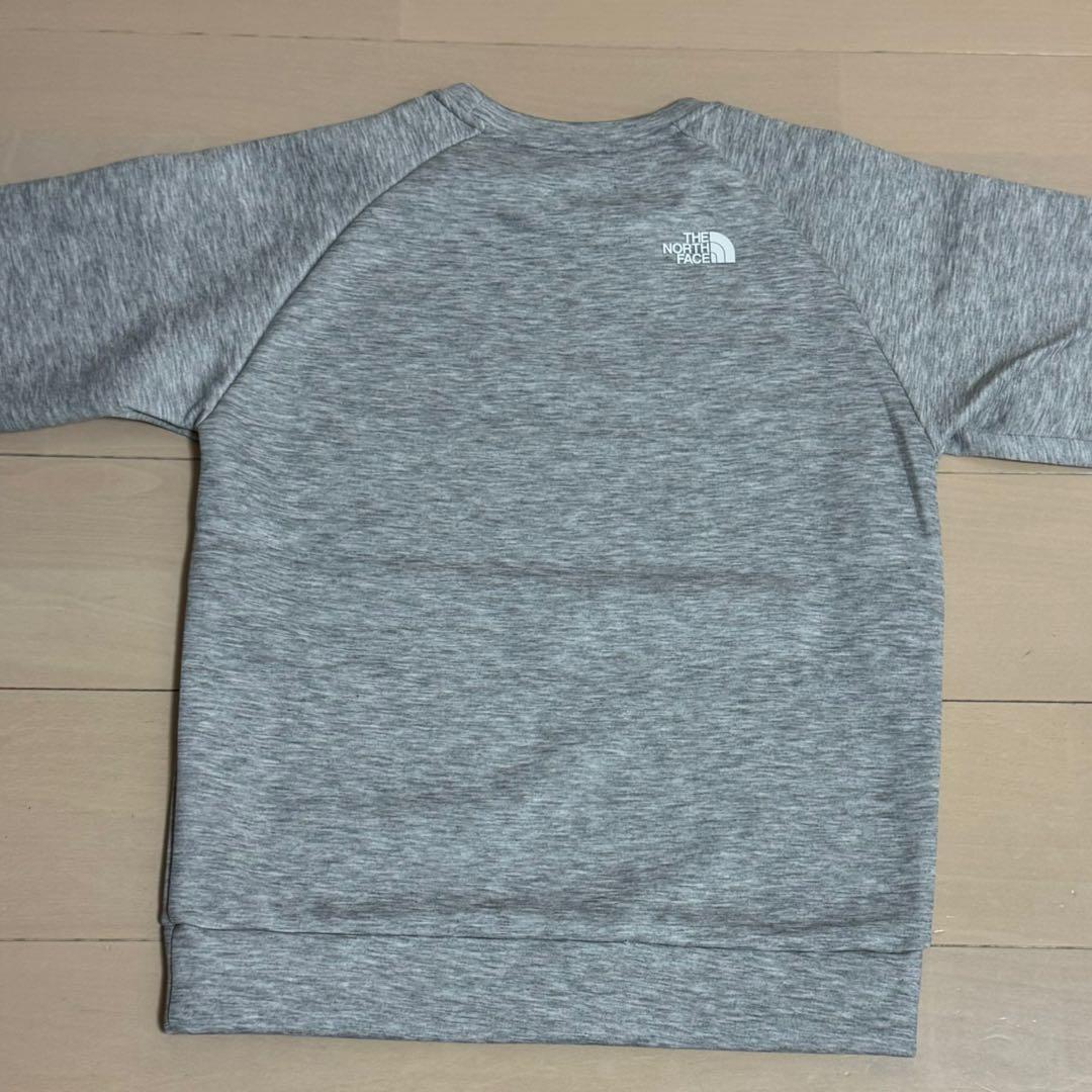 ダグ付き未使用品　ノースフェイス　160㎝　長袖トレーナー