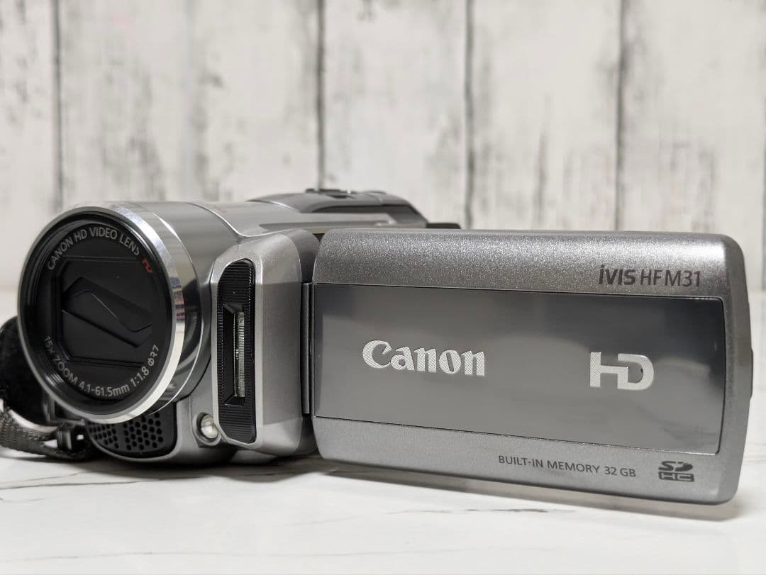 ② Canon　iVIS HF M31　豪華セット