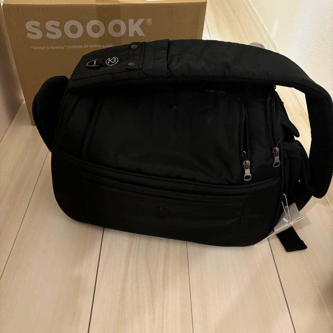 【na】SSOOK SLINGBAG Vスマート　Sサイズ　ブラック