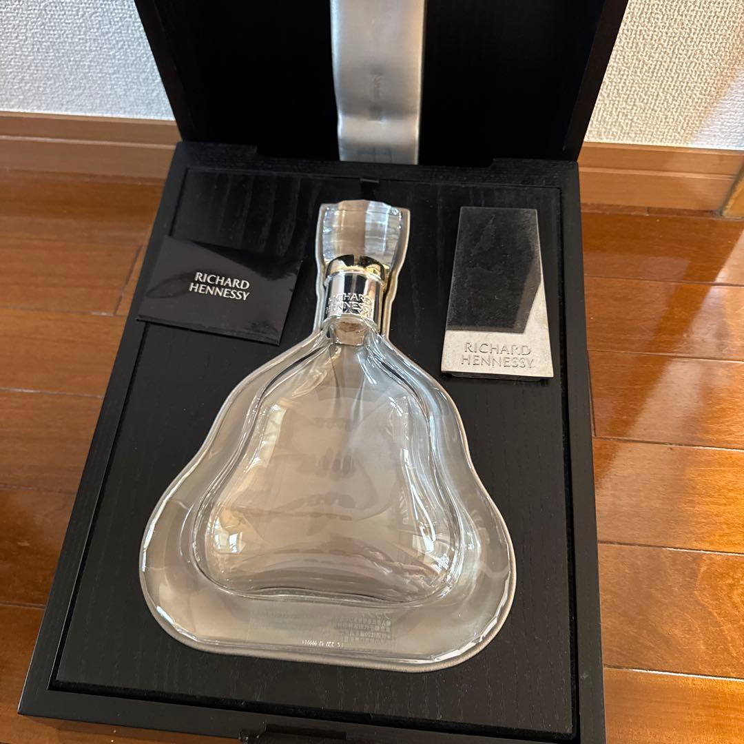 RICHARD HENNESSY【空瓶】