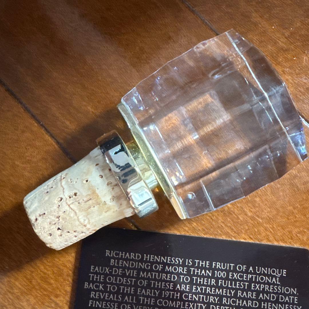 RICHARD HENNESSY【空瓶】