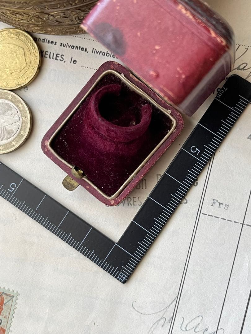 フランスアンティーク　ジュエリーボックス　指輪リングの箱　宝石店