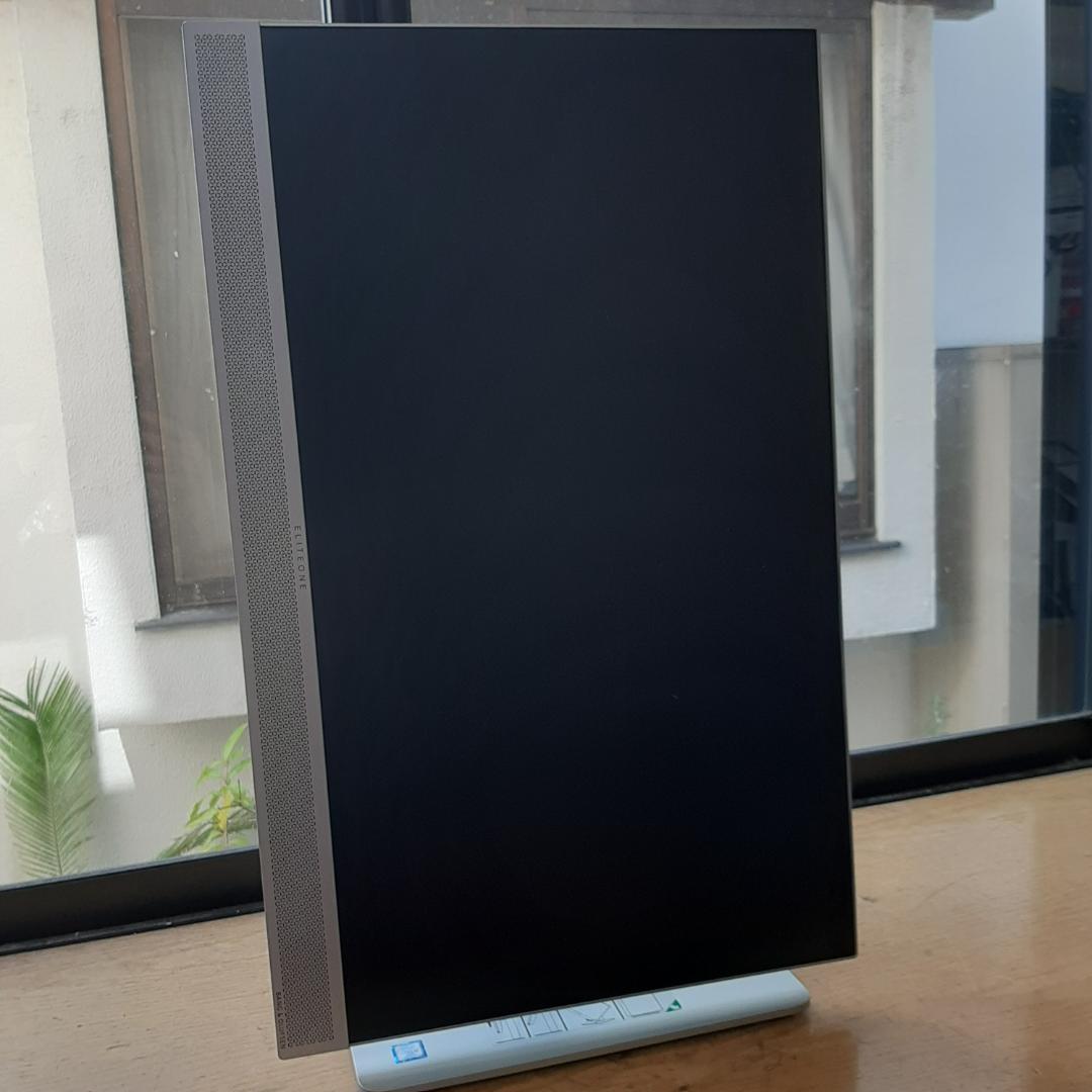 HP 一体型 9世代 i5 256G 8G 1920x1080