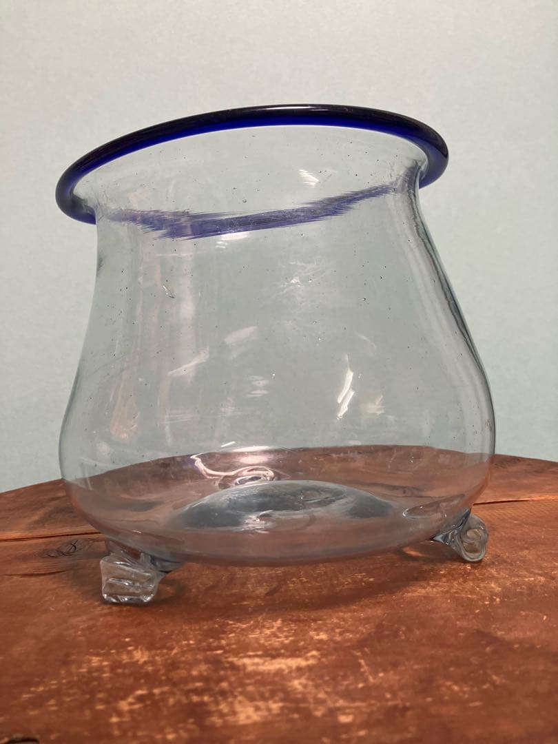 大正時代の吹きガラス製三つ脚金魚鉢◇レトロガラス◇和ガラス◇古ガラス◇古道具