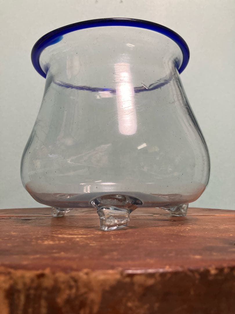 大正時代の吹きガラス製三つ脚金魚鉢◇レトロガラス◇和ガラス◇古ガラス◇古道具