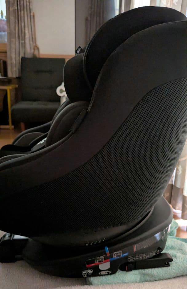 ★本日限定値下げ　KATOJIジョイー アーク360 チャイルドシート