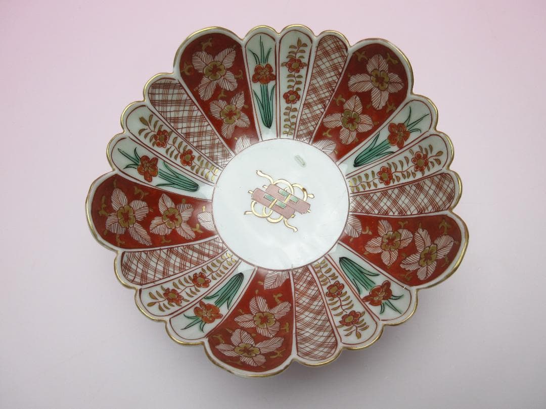 時代 金彩 赤絵 花形 花 巻物紋 中鉢3客 アンティーク M70627