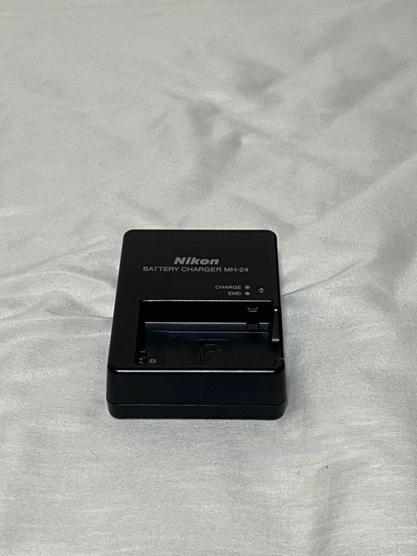 Nikon D5600 デジタル一眼レフカメラ