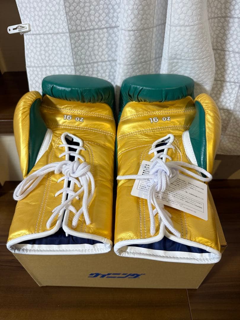 ウイニング winning ボクシンググローブ 緑／金 16オンス 紐式