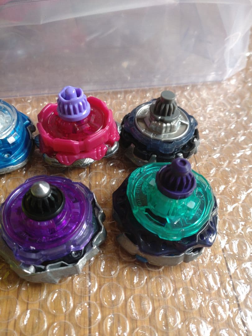 ベイブレードＸベイブレードセット ベイ11個＋ スタジアム＋ランチャー