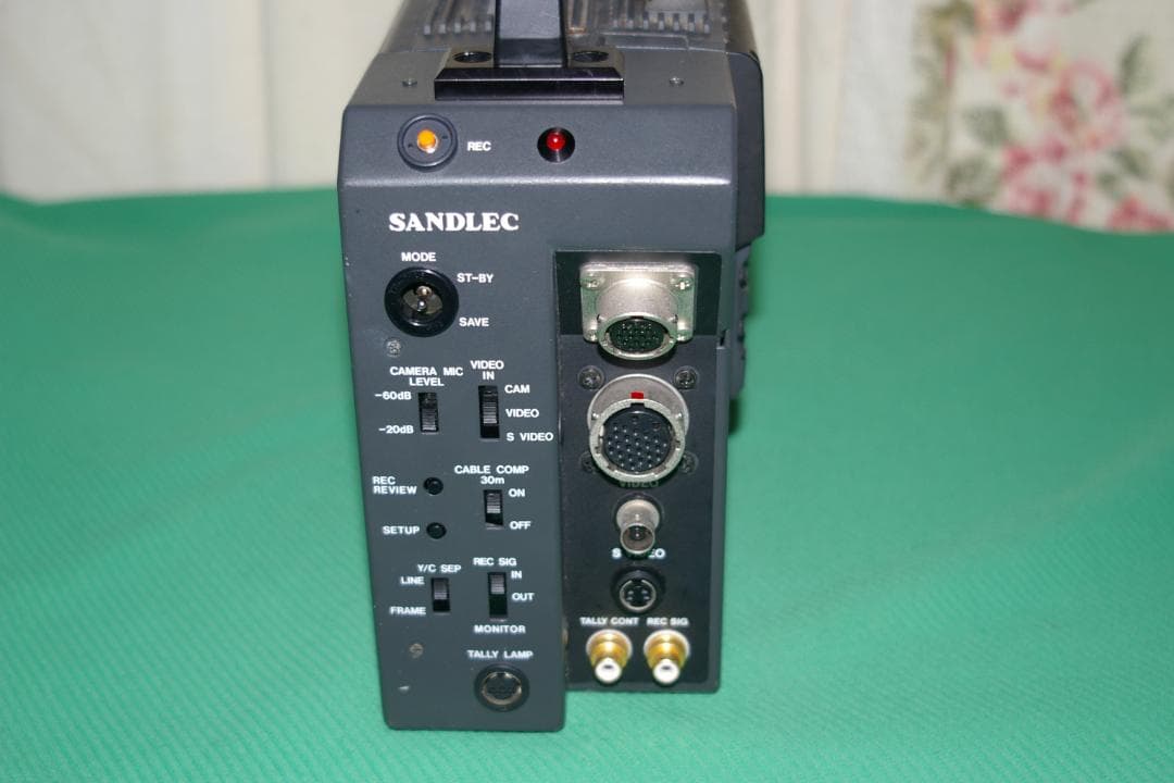 ソニーDVCAM　DSR-1とサンドレックVA-10ポータブル化ジャンク品