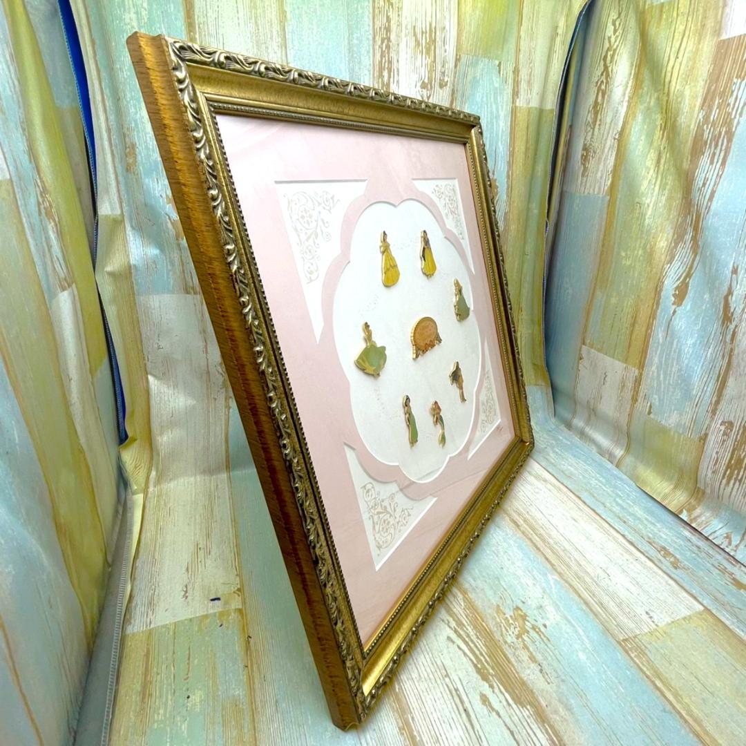 激レア★シンデレラ アリエル ベル 白雪姫 眠れる森の美女 ピンバッジ 額縁