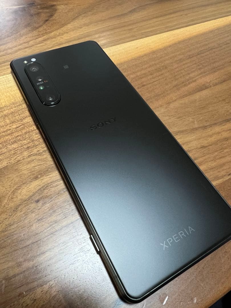 Sony Xperia ブラック 本体 XQ-AT42