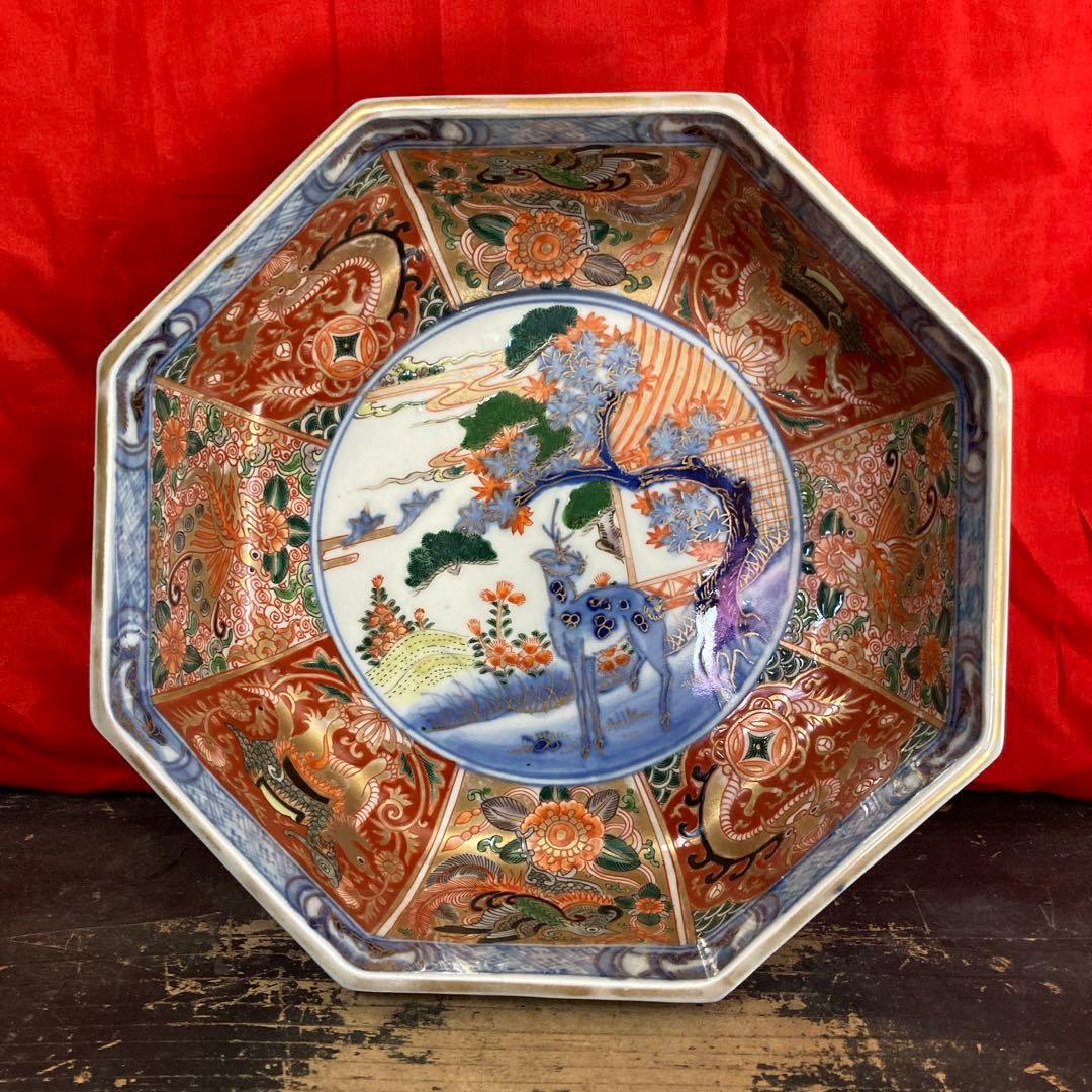 古伊万里　色絵金彩　八角鉢　龍鳳神獣蝶鹿竹林人物図　富貴長春　江戸期