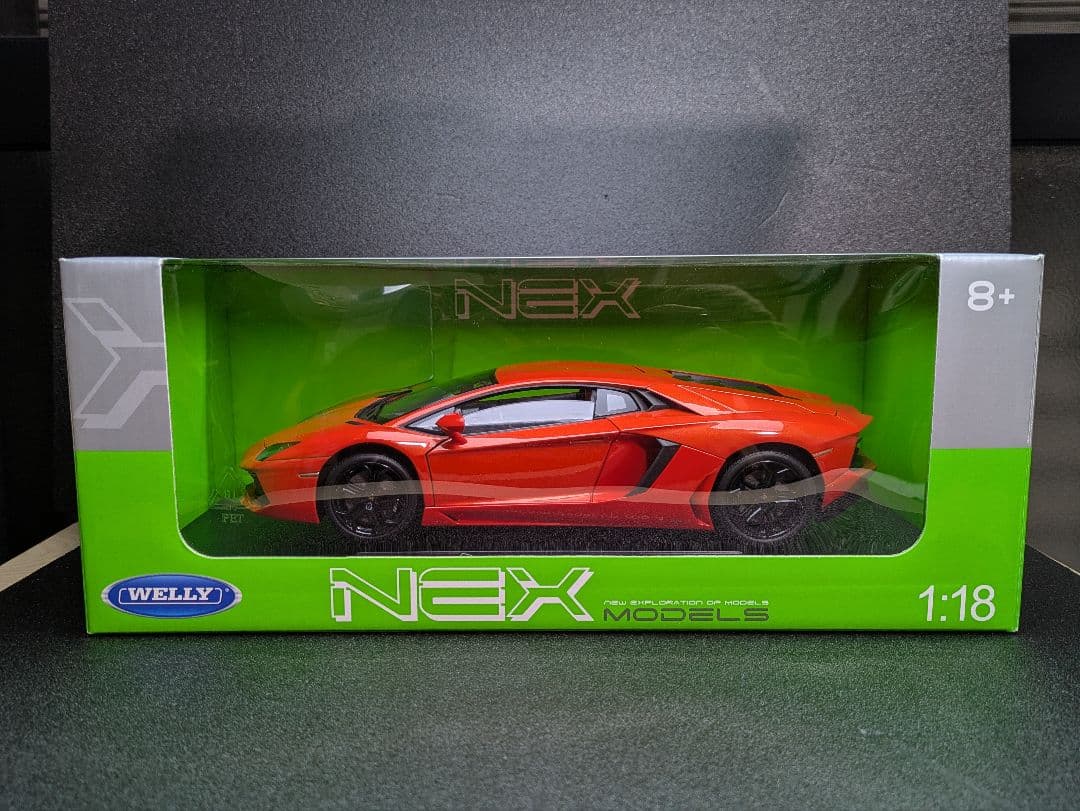 1/18 ウィリー Welly ランボルギーニ アヴェンタドール ミニカー
