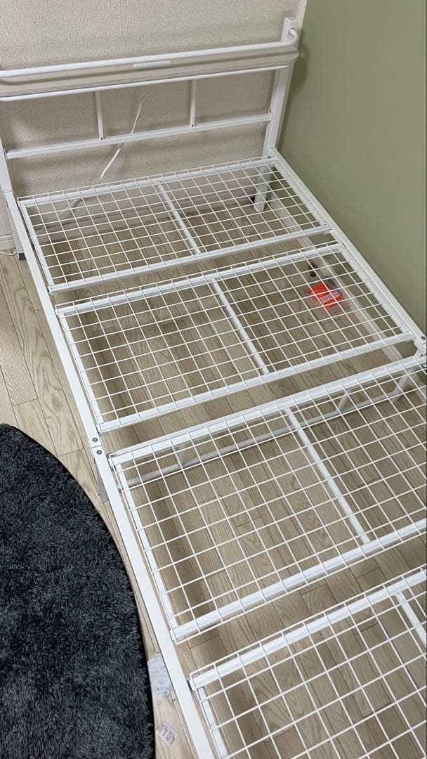 ニトリ　シングルパイプベッド バジーナC-STN WH コンセント付き