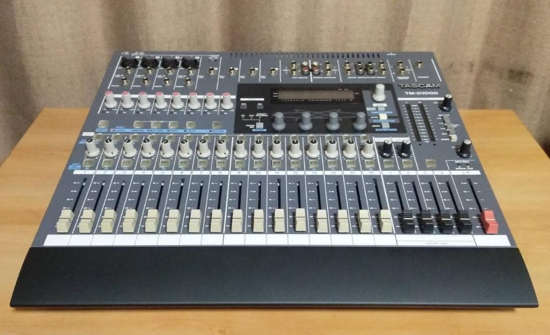 TASCAM【TM-D1000】デジタルミキサー【美品】
