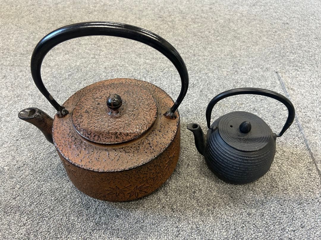 未使用品、美品　南部鉄瓶 2個