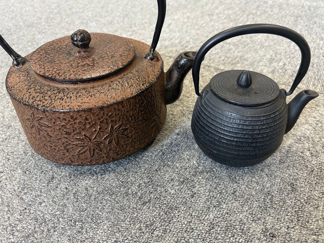 未使用品、美品　南部鉄瓶 2個