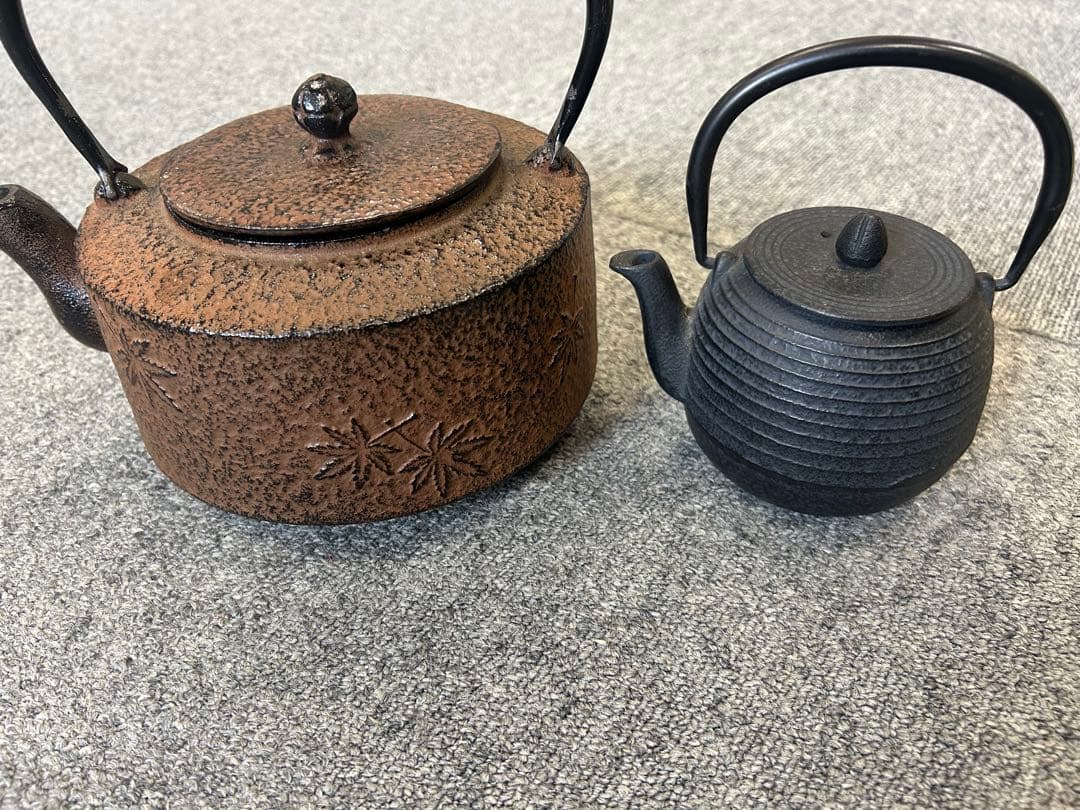 未使用品、美品　南部鉄瓶 2個