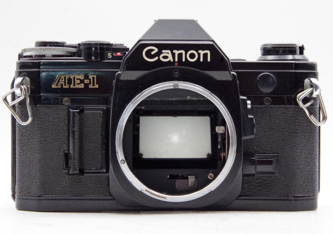 キャノン AE-1 / FD 35-70mm f.4 zoom レンズセット