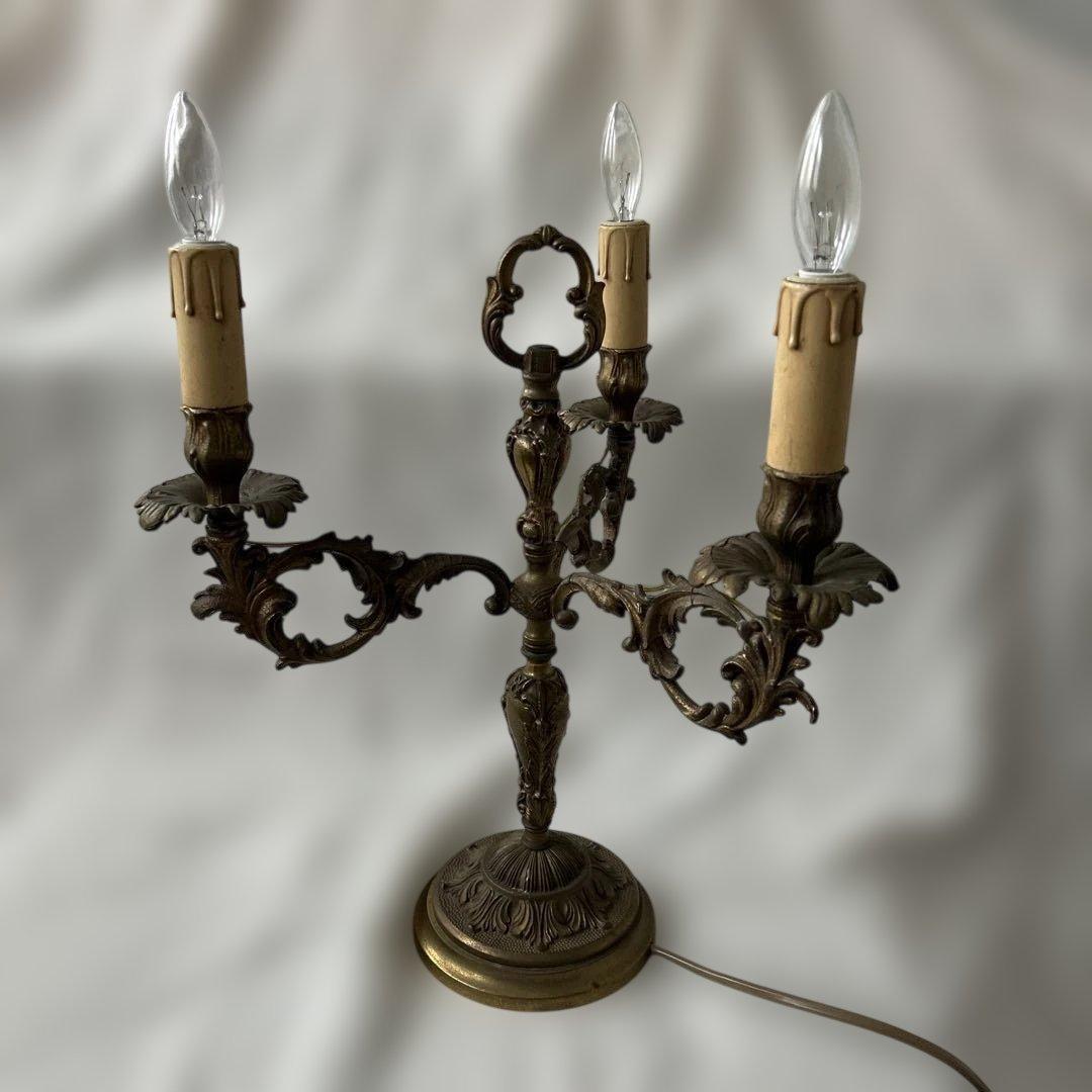 フランスアンティーク　3灯テーブルランプ