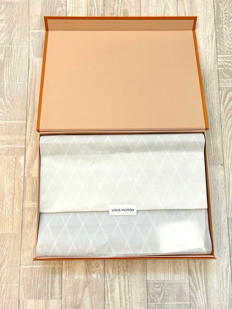 【限定】ルイヴィトンマフラーレオパードエシャルプジャイアントモノグラムジャングル