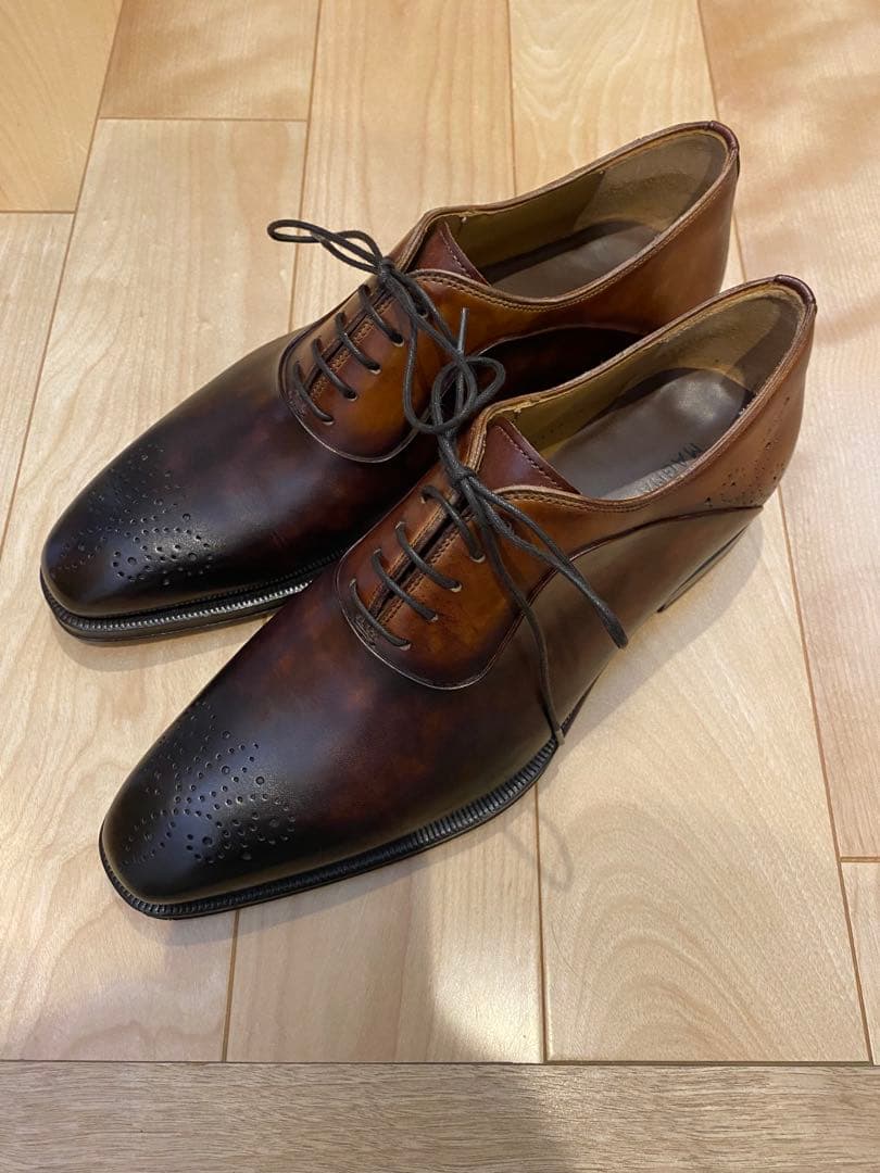 【美品】マグナーニ　ビジネスシューズ